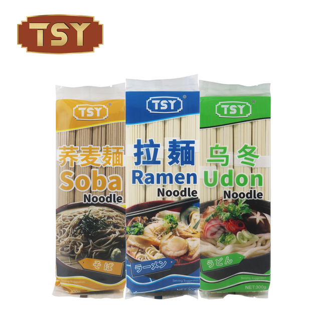 Macarrão de sopa de Udon japonês